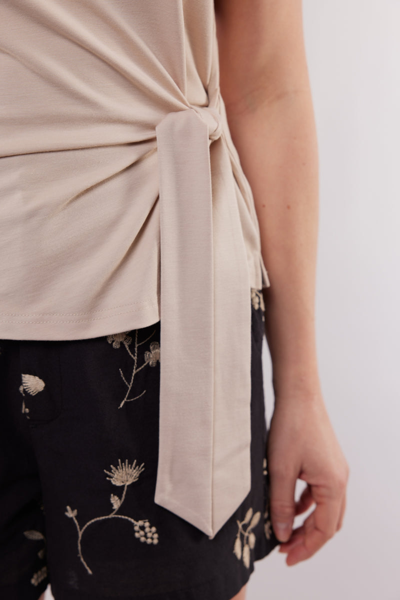 Lugo top | Sand