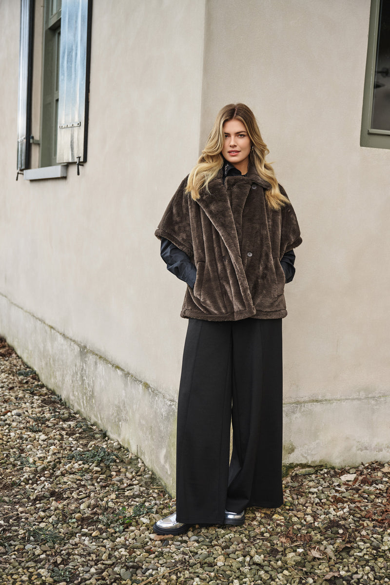 Orla jas | Dark Chocolate